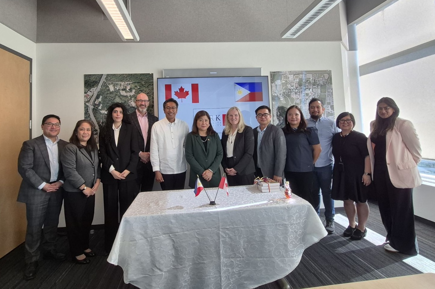 CONSUL GENERAL SALLE MEETS WITH OFFICIALS AND PROFESSORS OF YORK UNIVERSITY